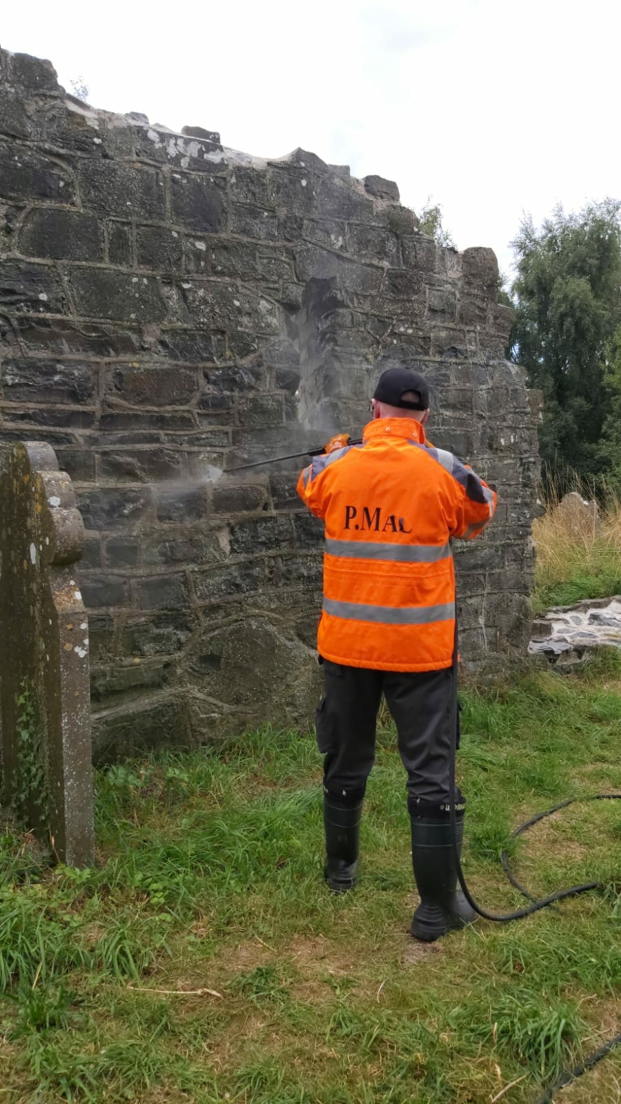 graffiti removal St Finians