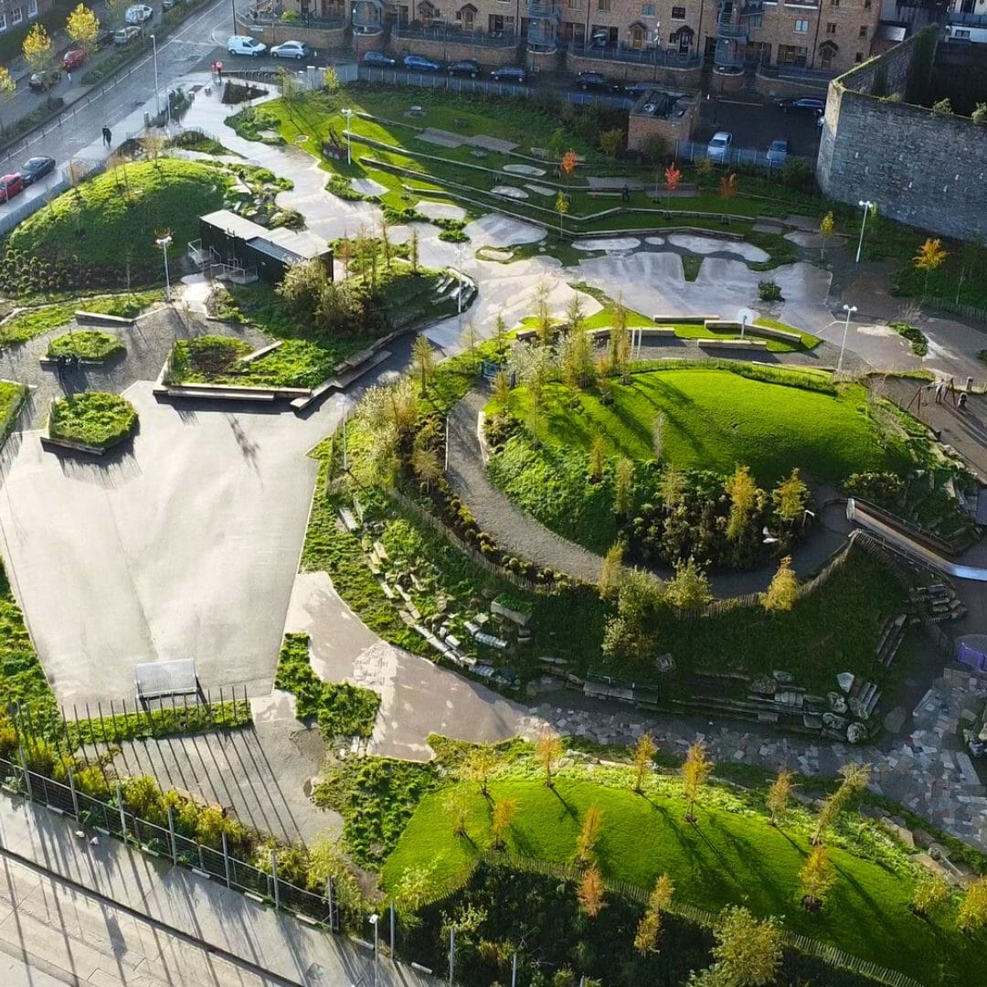 Drone shot of Bridgefoot street park 1:1